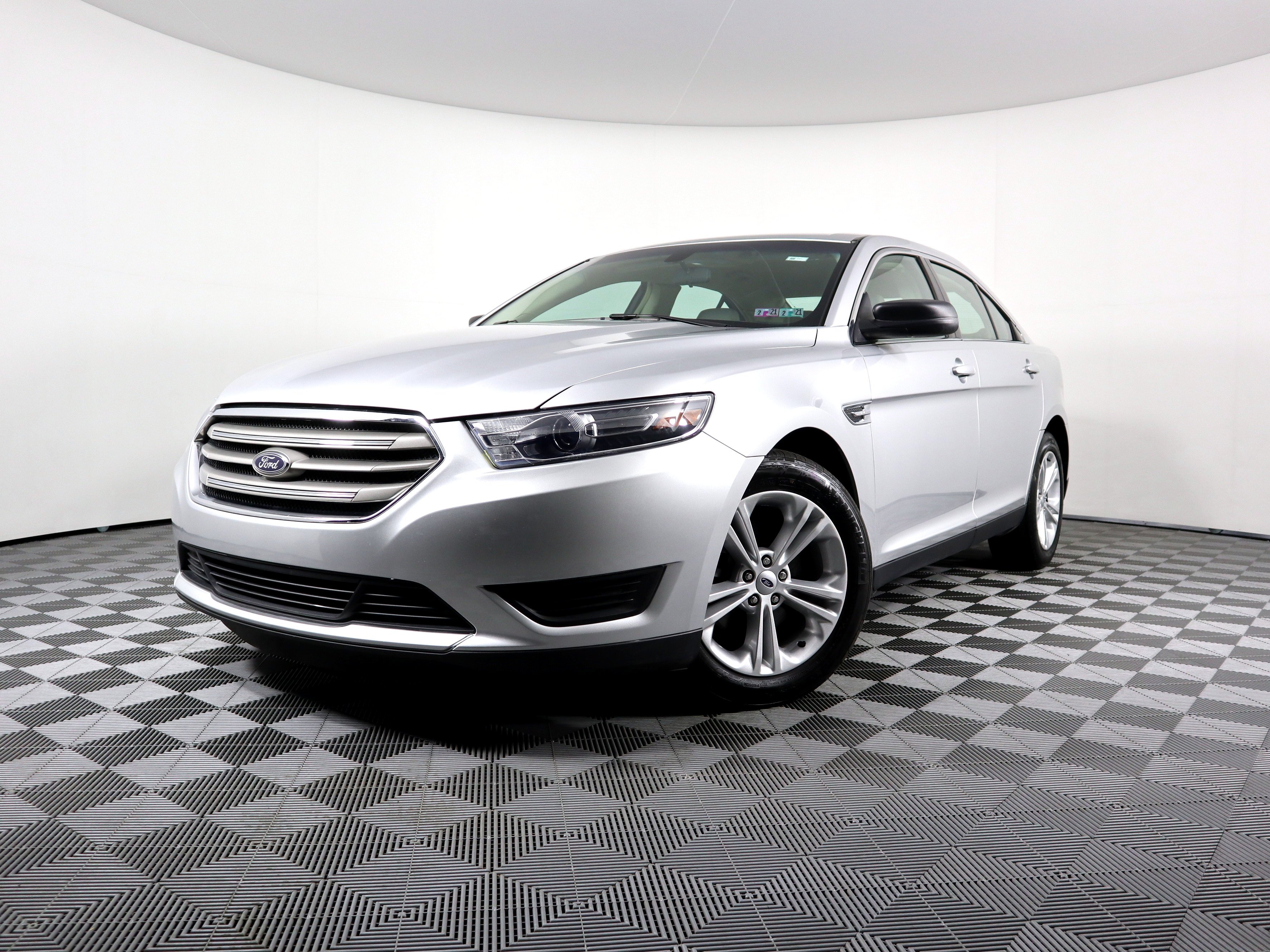 Ford taurus se